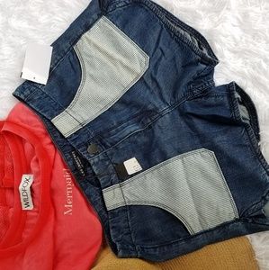 Democracy denim track shorts Med New with part of